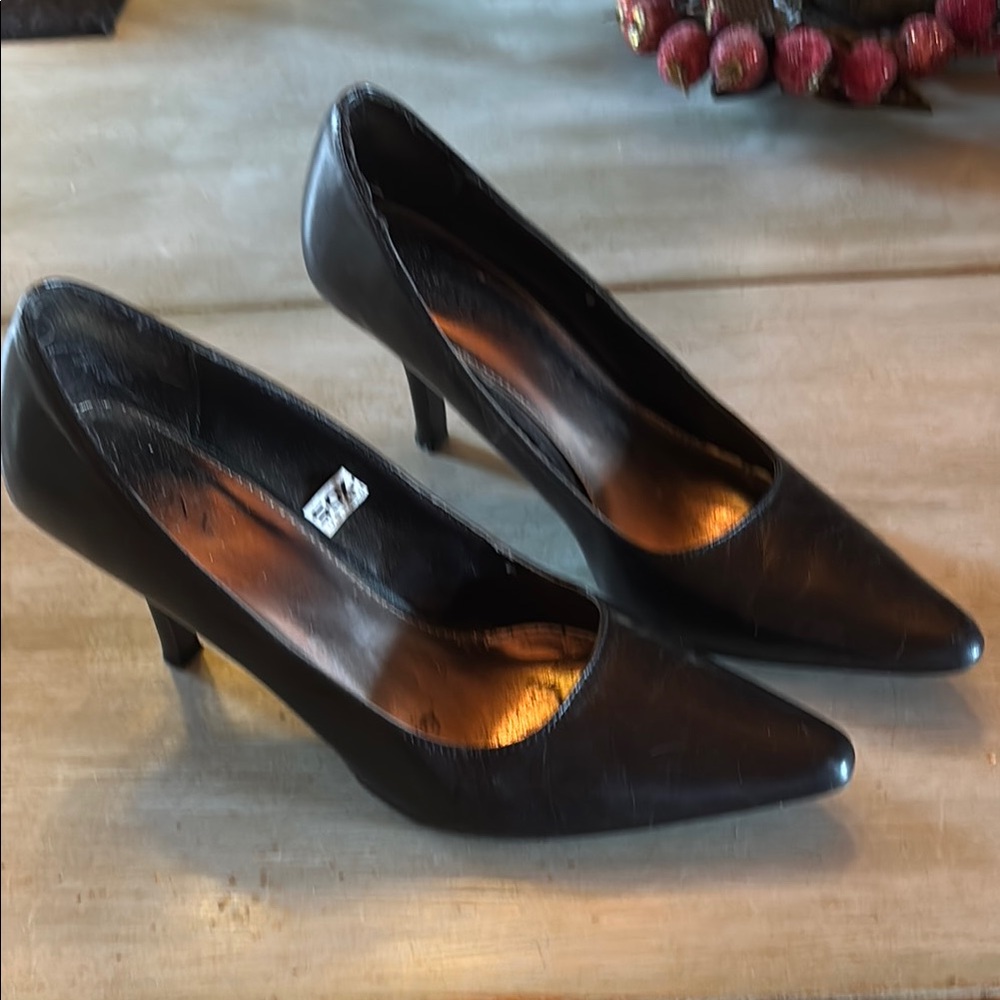 Classic Black Women's Pumps